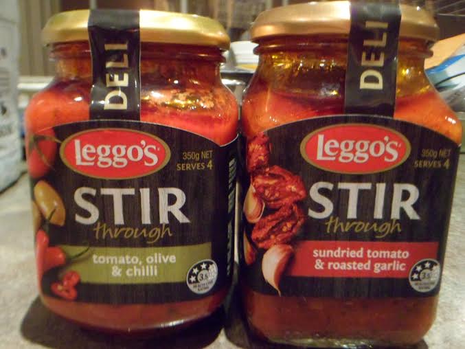 Leggo's Stir through sauces – Sundried tomato & roasted garlic and Tomato, olive & chilli